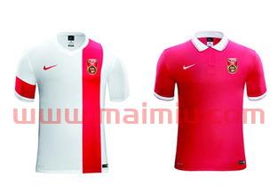 中国足球国家队客场队服（国足主客场球衣）