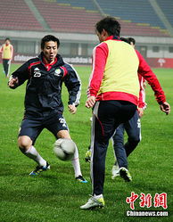 中国足球国家队队长e摄(国家队队长男足)